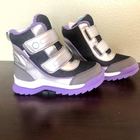 Girls Stride Rite NWT Made-To-Play Everest 100% vwaterproof boots size 11 - Picture 1 of 5